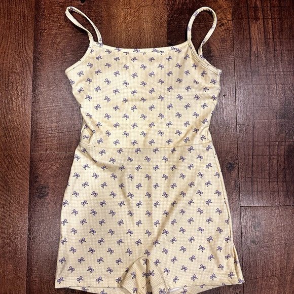 Pants - Chic Cream and Purple Bow Print Romper